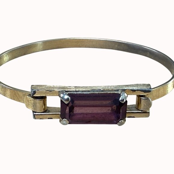 Vintage Avon Gold-Tone Hinged Bracelet With Rectangular Purple Gemstone - Picture 1 of 12